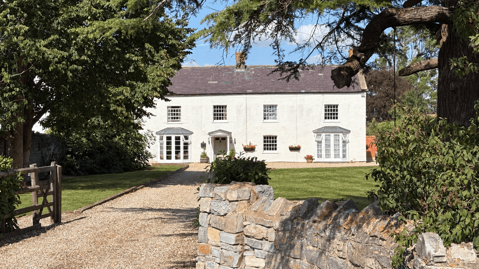 The Somerset Farmhouse That Really Does Have It All – A Stunning Georgian Home in Chedzoy